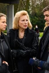 Мона и Мари онлайн бесплатно HD Rezka