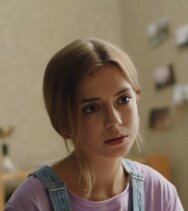 Постер к Вызов принят смотреть онлайн на HD Rezka